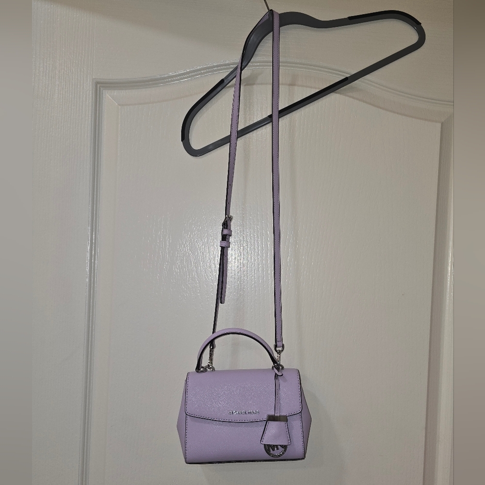 Brand NEW Michael Kors Ava Mini Crossbody Bag